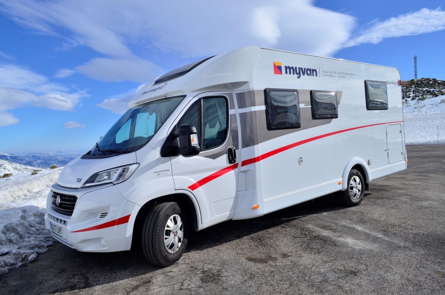 Sunlight T65 de alquiler en Cantabria | Myvan